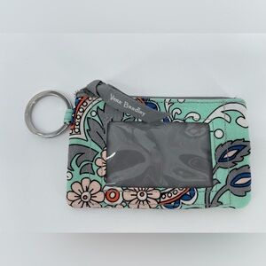 ⭐️Vera Bradley Mint and Gray Floral ID Case